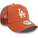 cappellino-trucker-marrone-a-frame-league-essential-dei-los-angeles-dodgers-mlb-di-new-era