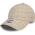cappellino-curvo-beige-regolabile-da-donna-9forty-monogram-dei-new-york-yankees-mlb-di-new-era