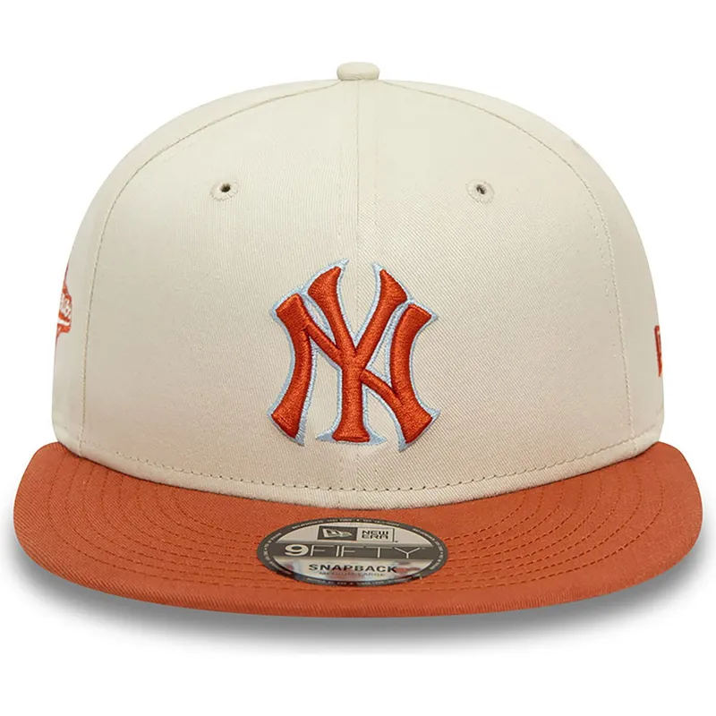 cappelli-piatta-beige-snapback-marron-9fifty-patch-dei-new-york-yankees-mlb-di-new-era