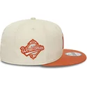 cappelli-piatta-beige-snapback-marron-9fifty-patch-dei-new-york-yankees-mlb-di-new-era
