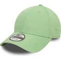 cappellino-con-visiera-curva-verde-chiaro-regolabile-9forty-essential-di-new-era