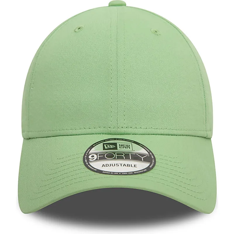 cappellino-con-visiera-curva-verde-chiaro-regolabile-9forty-essential-di-new-era