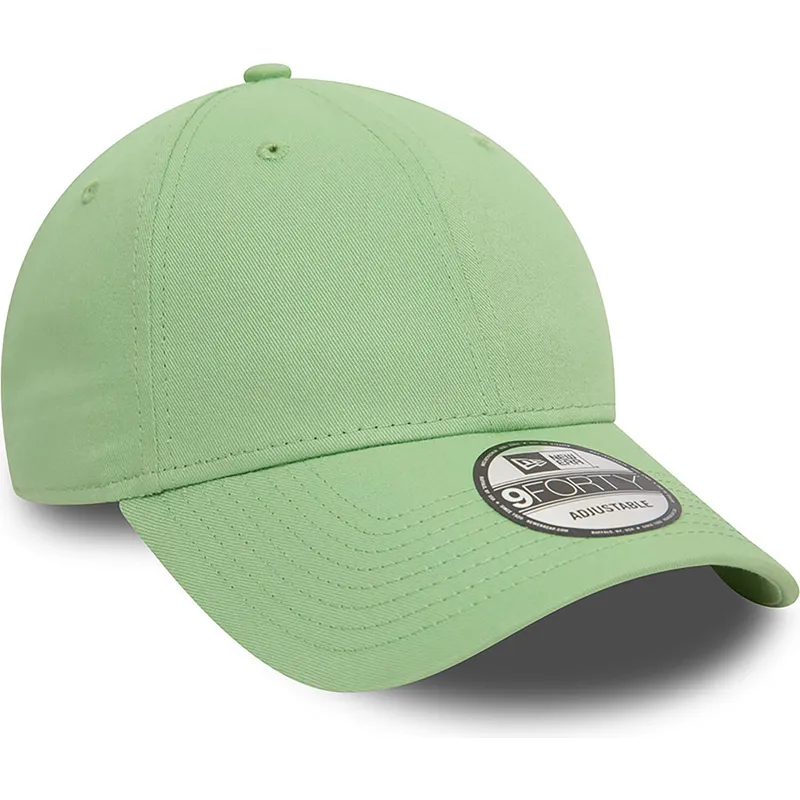 cappellino-con-visiera-curva-verde-chiaro-regolabile-9forty-essential-di-new-era