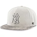 cappellino-visiera-piatta-grigio-snapback-di-new-york-yankees-mlb-di-47-brand