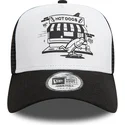 cappellino-trucker-bianco-e-nero-a-frame-graphic-di-hot-dog-new-york-di-new-era