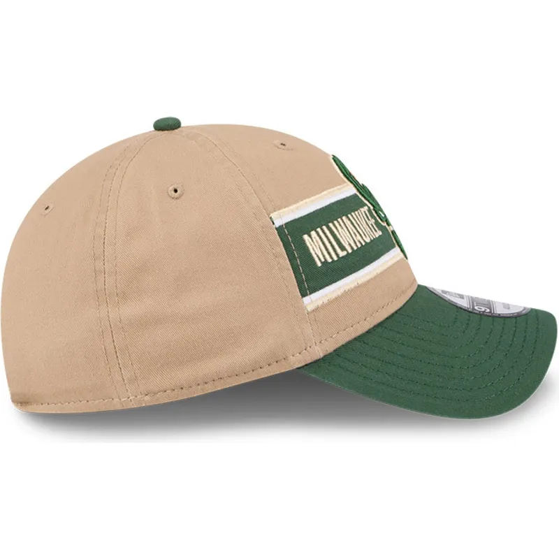 cappellino-curvo-marrone-e-verde-regolabile-9twenty-draft-2024-di-milwaukee-bucks-nba-di-new-era