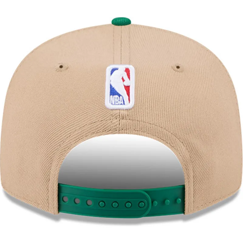 cappello-piatto-marrone-e-verde-snapback-9fifty-draft-2024-di-boston-celtics-nba-di-new-era