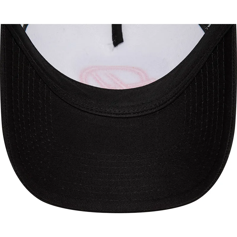 cappellino-trucker-bianco-e-nero-e-frame-di-haas-f1-team-formula-1-di-new-era