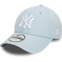 cappelli-curva-blu-cinghia-regolabile-claro-9forty-league-essential-dei-new-york-yankees-mlb-di-new-era