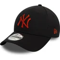cappellino-curvo-nero-regolabile-con-logo-rosso-9forty-league-essential-di-new-york-yankees-mlb-di-new-era