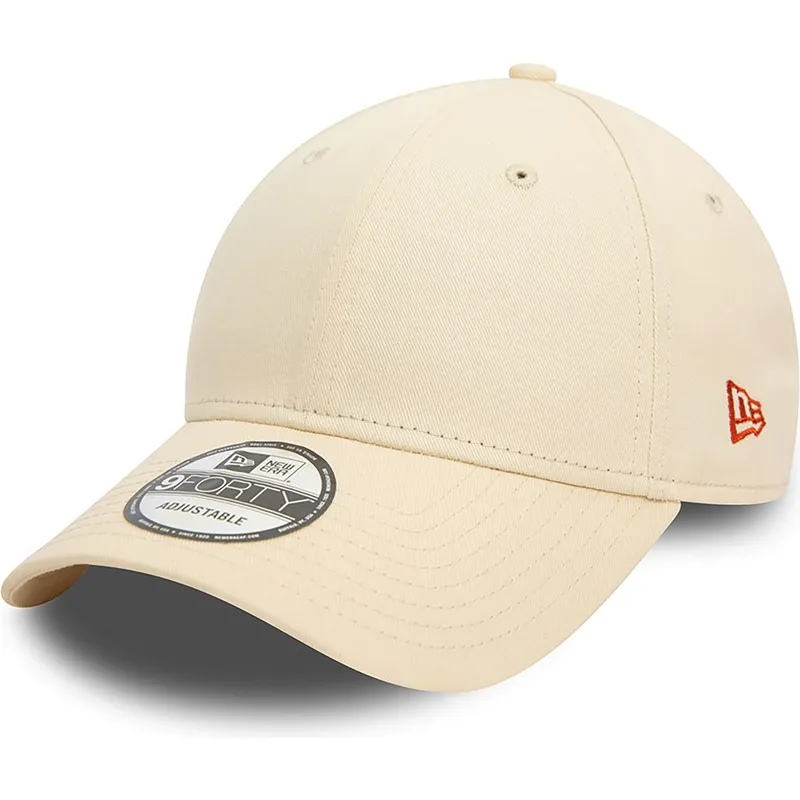 cappelli-curva-beige-cinghia-regolabile-9forty-di-new-era cappelli-curva-beige-cinghia-regolabile-9forty-di-new-era