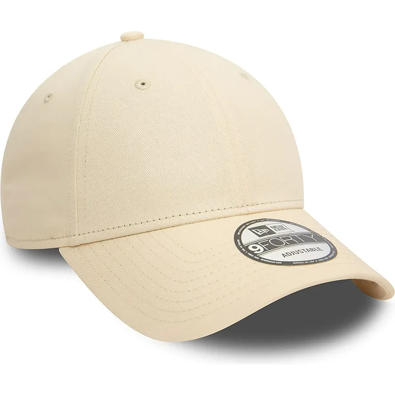 cappelli-curva-beige-cinghia-regolabile-9forty-di-new-era cappelli-curva-beige-cinghia-regolabile-9forty-di-new-era
