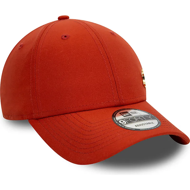 cappellino-visiera-curva-rosso-regolabile-con-logo-dorato-9forty-flawless-di-new-york-yankees-mlb-di-new-era