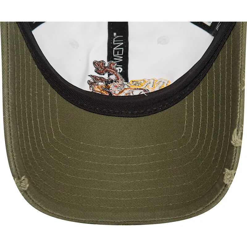 cappellino-con-visiera-curva-bianco-e-verde-regolabile-9twenty-washed-di-diavolo-della-tasmania-looney-tunes-di-new-era