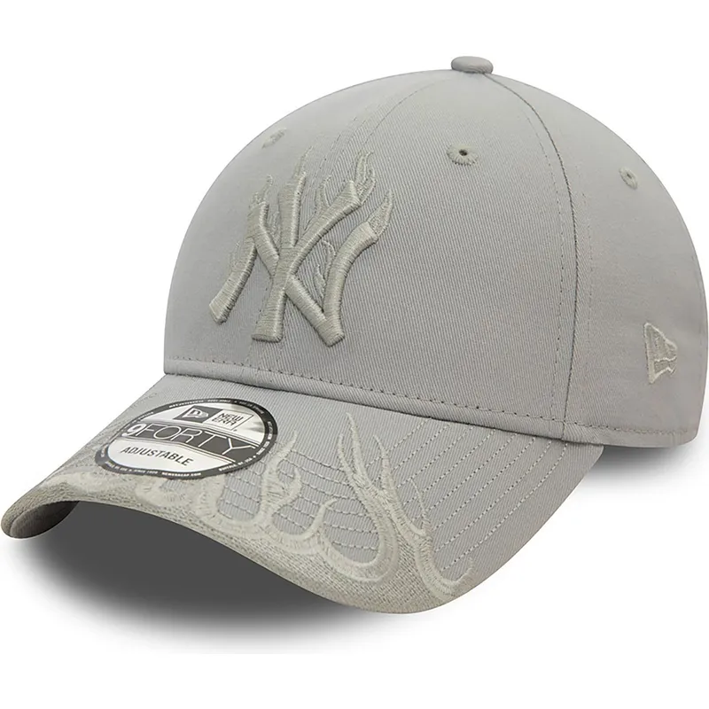 cappelli-curva-grigio-cinghia-regolabile-9forty-flame-dei-new-york-yankees-mlb-di-new-era