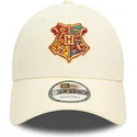 cappellino-curvo-beige-regolabile-9forty-di-hogwarts-harry-potter-di-new-era