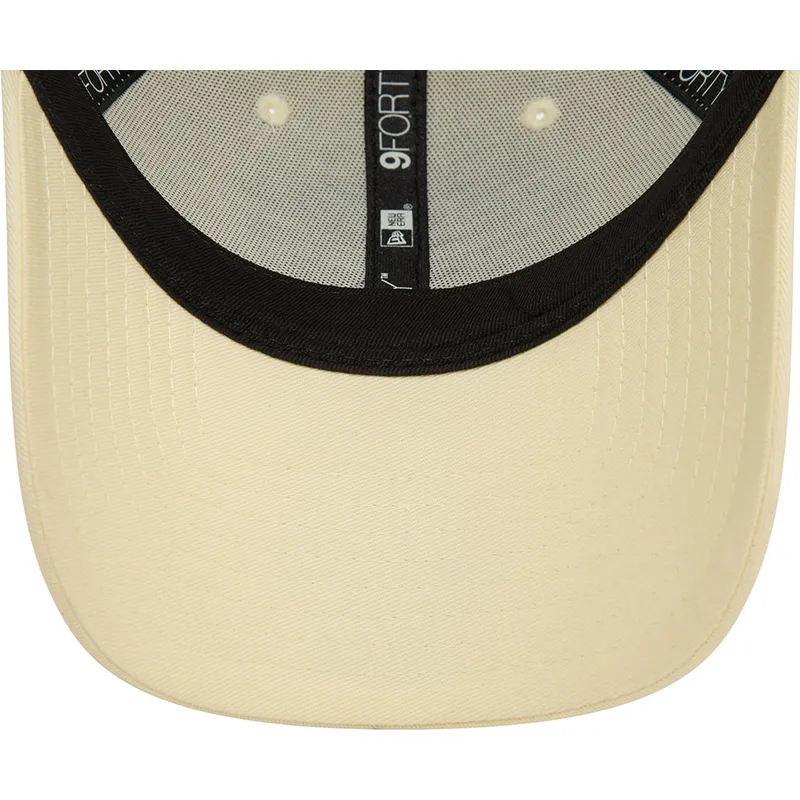 cappellino-curvo-beige-regolabile-9forty-di-hogwarts-harry-potter-di-new-era