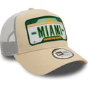 cappelli-curva-beige-snapback-a-frame-license-plate-dei-miami-ciudades-y-playas-di-new-era
