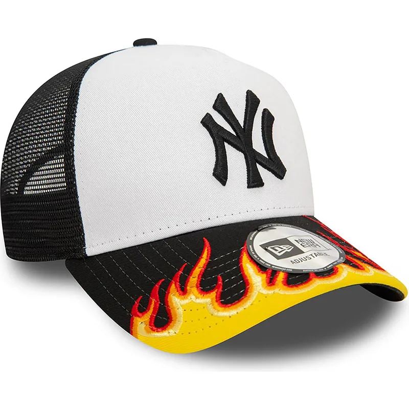 cappelli-curva-bianco-snapback-a-frame-flame-dei-new-york-yankees-mlb-di-new-era cappelli-curva-bianco-snapback-a-frame-flame-dei-new-york-yankees-mlb-di-new-era