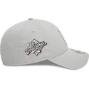 cappelli-curva-grigio-cinghia-regolabile-9forty-flower-icon-dei-los-angeles-dodgers-mlb-di-new-era
