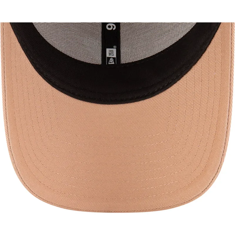 cappelli-curva-beige-cinghia-regolabile-9forty-seasonal-dei-mclaren-racing-formula-1-di-new-era