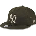 cappello-piatto-verde-regolabile-9fifty-waxed-canvas-dei-new-york-yankees-mlb-di-new-era