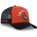 cappellino-trucker-arancione-e-nero-crew17-di-von-dutch