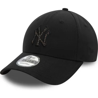 New Era Curved Brim 9FORTY Check Infill New York Yankees MLB Black Adjustable Cap