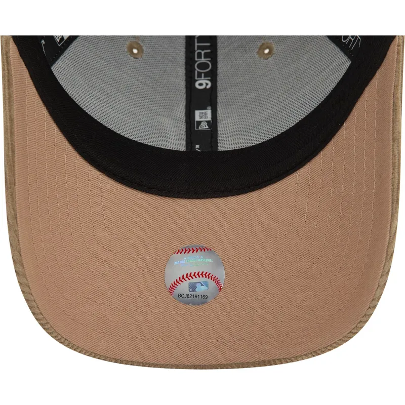 cappellino-con-visiera-curva-beige-regolabile-9forty-cord-di-new-york-yankees-mlb-di-new-era
