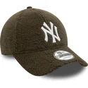 cappellino-curvo-verde-regolabile-9forty-borg-dei-new-york-yankees-mlb-di-new-era