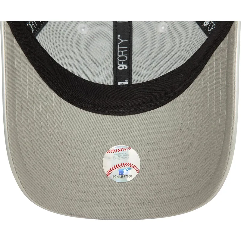 cappelli-curva-grigio-cinghia-regolabile-plateada-plateado-9forty-midi-pu-dei-new-york-yankees-mlb-di-new-era