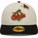 cappellino-curvo-beige-e-nero-regolabile-59fifty-con-spilla-dei-baltimore-orioles-mlb-di-new-era