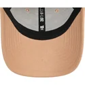 cappello-beige-con-visiera-curva-regolabile-con-logo-nero-39thirty-league-essential-dei-new-york-yankees-mlb-di-new-era