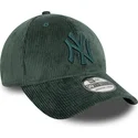 cappellino-curvo-verde-aderente-con-logo-verde-39fifty-cord-dei-new-york-yankees-mlb-di-new-era