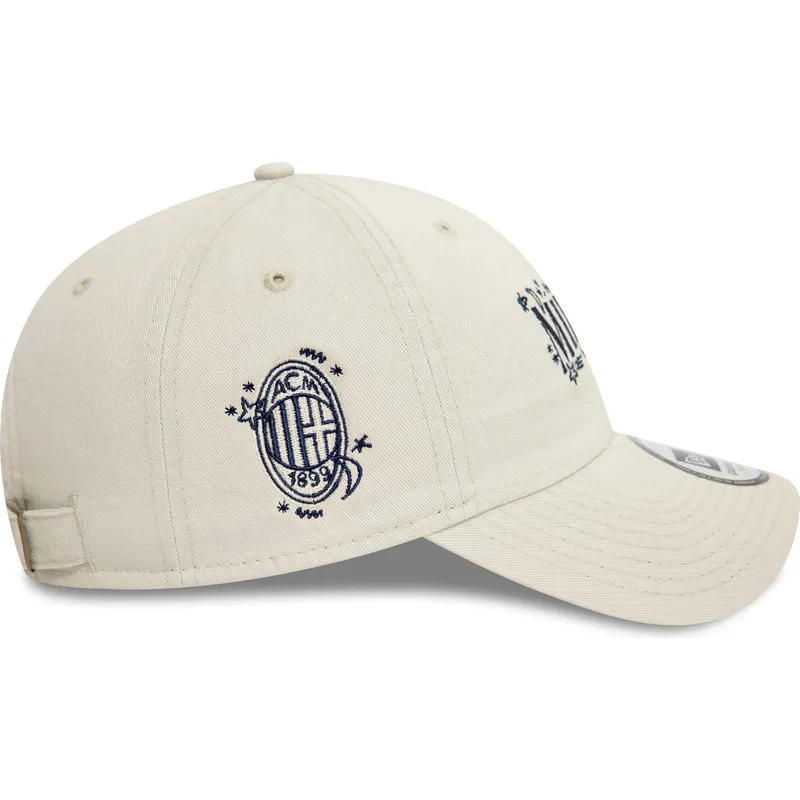 cappelli-curva-beige-cinghia-regolabile-9twenty-scribble-dei-ac-milan-serie-a-di-new-era cappelli-curva-beige-cinghia-regolabile-9twenty-scribble-dei-ac-milan-serie-a-di-new-era