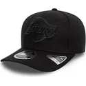 cappellino-nero-con-visiera-curva-snapback-9fifty-stretch-snap-dei-los-angeles-lakers-nba-di-new-era