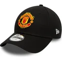 cappellino-visiera-curva-nero-regolabile-9forty-essential-di-manchester-united-football-club-di-new-era