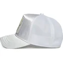 cappellino-trucker-bianco-cervo-legendary-wait-for-it-the-farm-total-whiteout-di-goorin-bros