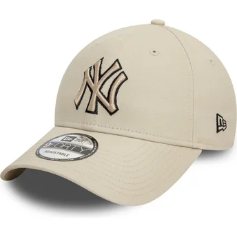 Cappellino curva beige regolabile con logo nero 9FORTY Team Outline di New York Yankees MLB di New Era