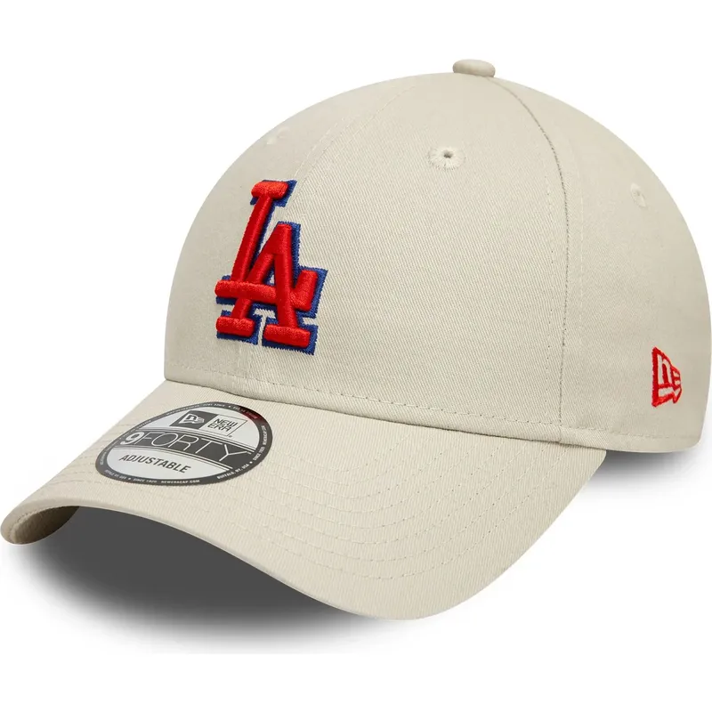 cappellino-visiera-curva-beige-regolabile-con-logo-rosso-9forty-side-patch-di-los-angeles-dodgers-mlb-di-new-era