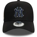 cappellino-curvo-nero-snapback-con-logo-blu-marino-9forty-a-frame-world-series-patch-di-new-york-yankees-mlb-di-new-era