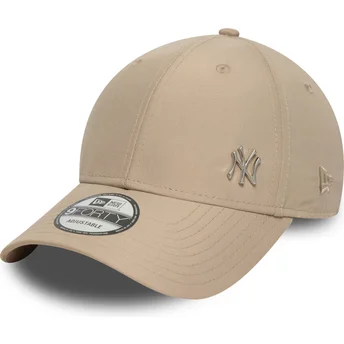 Cappellino visiera curva marrone chiaro regolabile 9FORTY Flawless di New York Yankees MLB di New Era