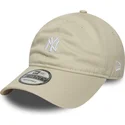cappellino-beige-curvo-regolabile-9twenty-mini-logo-dei-new-york-yankees-mlb-di-new-era