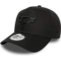 cappellino-visiera-curva-nero-snapback-e-frame-essential-di-chicago-bulls-nba-di-new-era