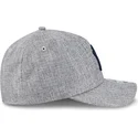 cappellino-curvo-grigio-snapback-con-logo-blu-marino-9forty-m-crown-a-frame-cotton-weave-di-new-york-yankees-mlb-di-new-era