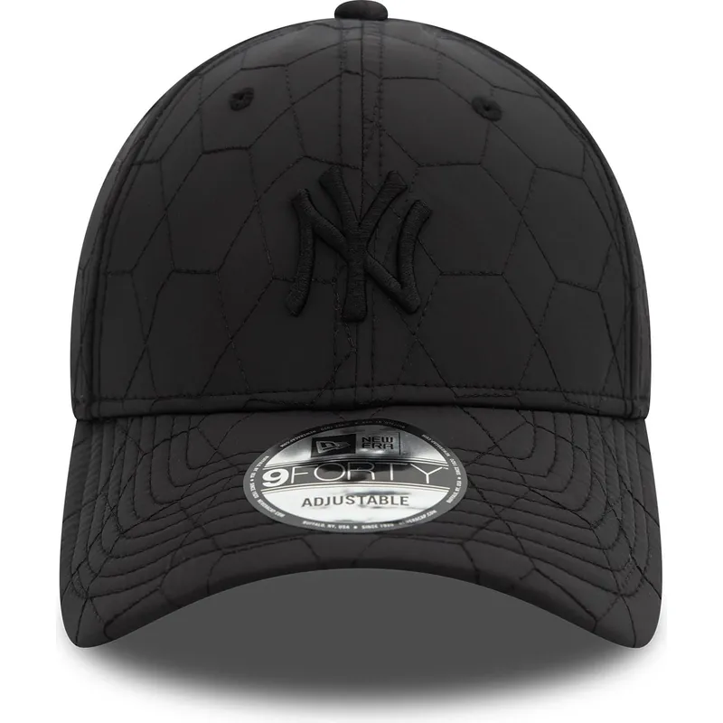 cappellino-con-visiera-curva-nero-regolabile-con-logo-nero-9forty-quilted-di-new-york-yankees-mlb-di-new-era
