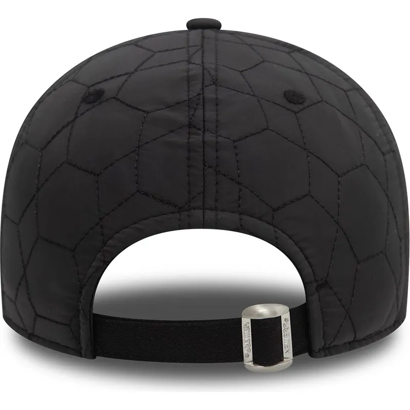 cappellino-con-visiera-curva-nero-regolabile-con-logo-nero-9forty-quilted-di-new-york-yankees-mlb-di-new-era