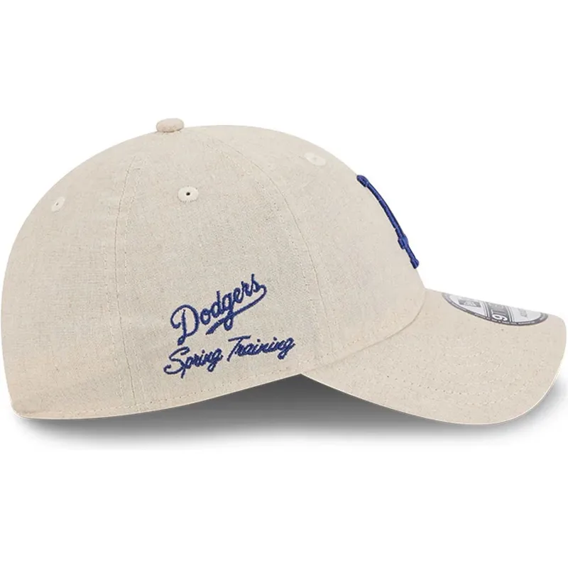cappellino-curva-beige-regolabile-con-logo-blu-9twenty-linen-spring-training-fan-pack-2025-dei-los-angeles-dodgers-mlb-di-new-er