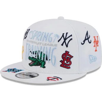 cappello-piatto-bianco-snapback-9fifty-scatter-spring-training-fan-pack-2025-con-logo-della-mlb-grapefruit-league-di-new-era