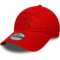cappellino-curvo-rosso-regolabile-con-logo-rosso-9twenty-colour-pack-dei-new-york-yankees-mlb-di-new-era